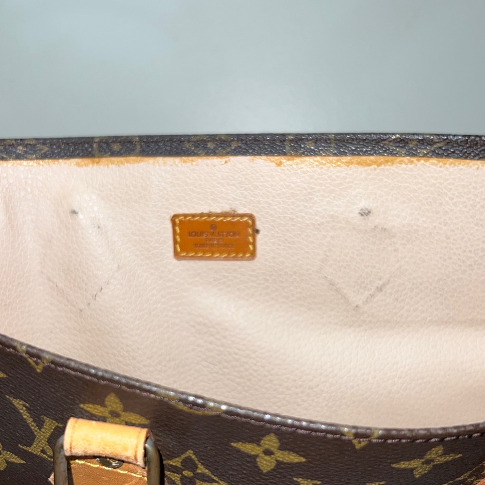 Louis Vuitton Brown Monogram Handbag - Picture 13 of 17